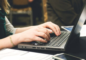 Att outsourca servicedesken kan stå dig dyrt